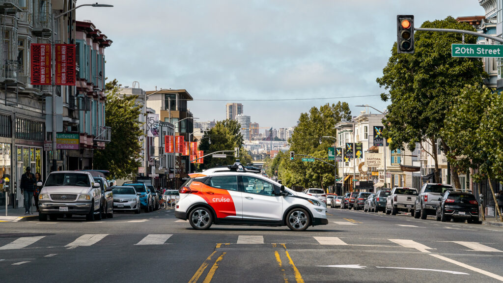 Cruise GM carries a car riding itself to the public in San Francisco