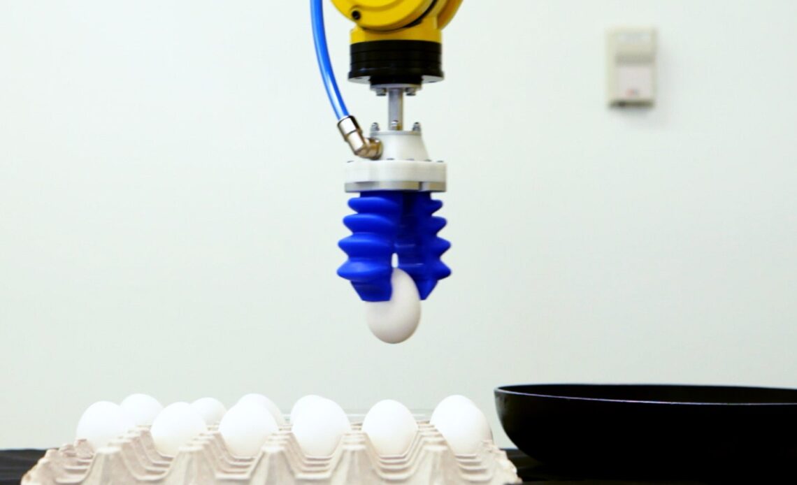 This robot gripper can lift fine objects without destroying it